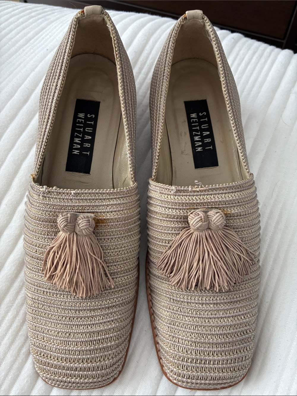 Vintage Stuart Weitzman Size 7.5 B Raffia and Tassel Square-Toe Loafers